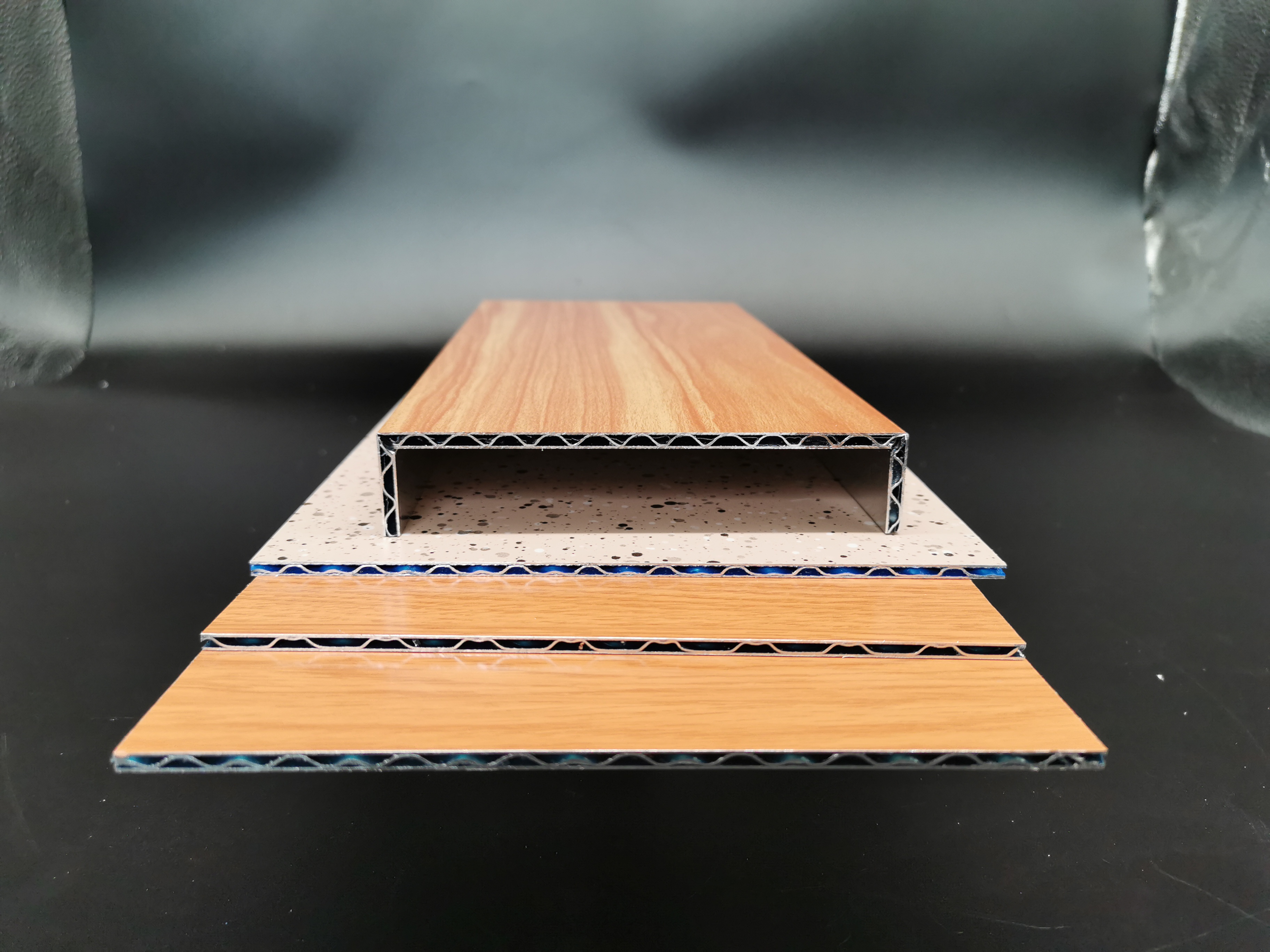 防火美丽覆膜板